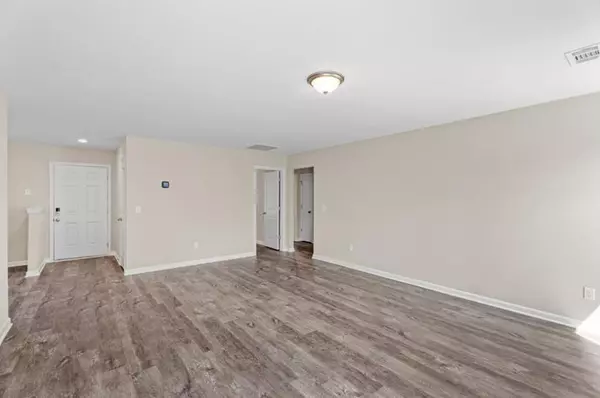 Phenix City, AL 36869,27 Whiterock Road