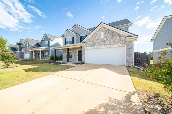 Smiths Station, AL 36877,154 Red Oak Place