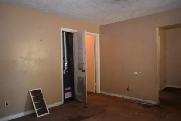 Columbus, GA 31906,938 Diggs Avenue