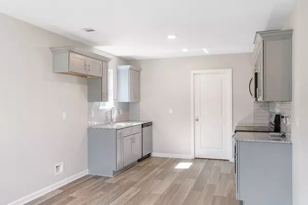 Phenix City, AL 36869,6 Summertide Drive