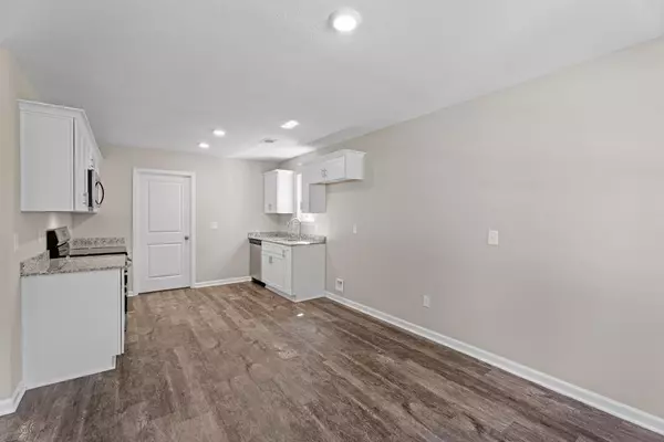 Phenix City, AL 36969,27 Whiterock Road