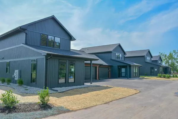 Fish Creek, WI 54212,4112 Choke Cherry Ln Unit 2001