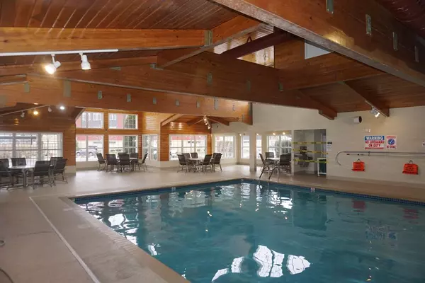 Sturgeon Bay, WI 54235,50 W Larch St