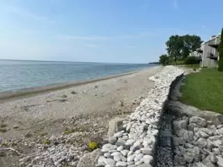 150 Summit Beach Dr, Algoma, WI 54201