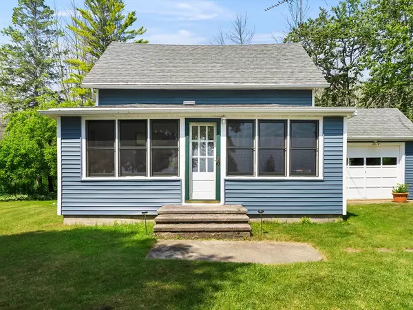 Sturgeon Bay, WI 54235,987 S Lake Michigan Dr