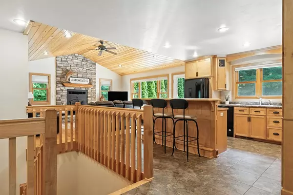 Sturgeon Bay, WI 54235,3946 Bay Shore Dr