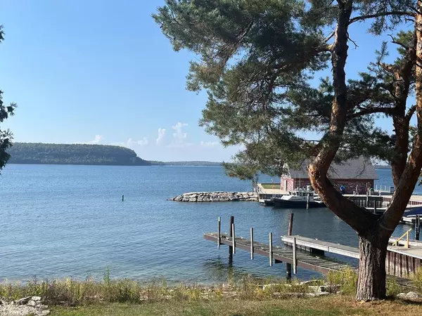 Ephraim, WI 54211,3065 Anderson Ln