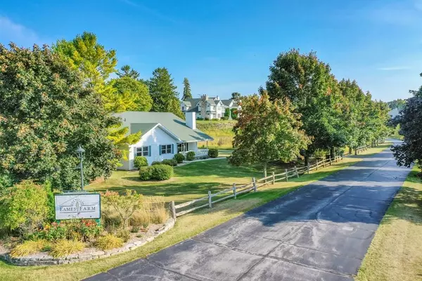 7890 Eames Farm Rd, Egg Harbor, WI 54209