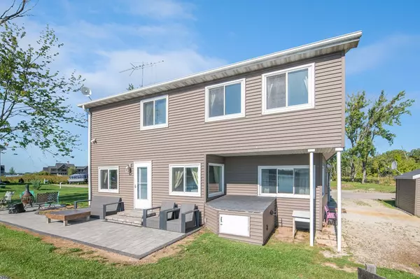 Sturgeon Bay, WI 54235,3904 Sand Bay Point Rd