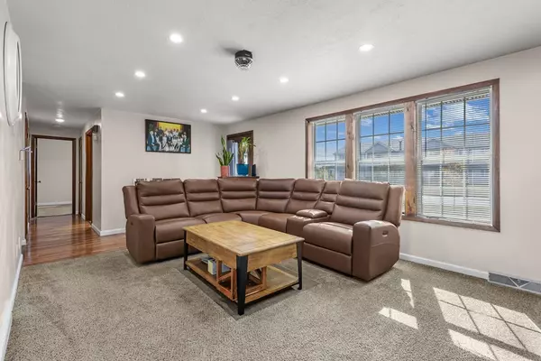 Sturgeon Bay, WI 54235,720 W Walnut Dr