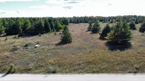 Ellison Bay, WI 54210,Falcon Ln