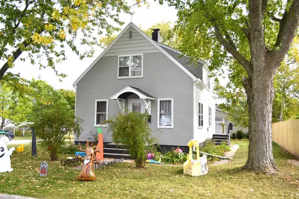 Algoma, WI 54201,602 Flora Ave