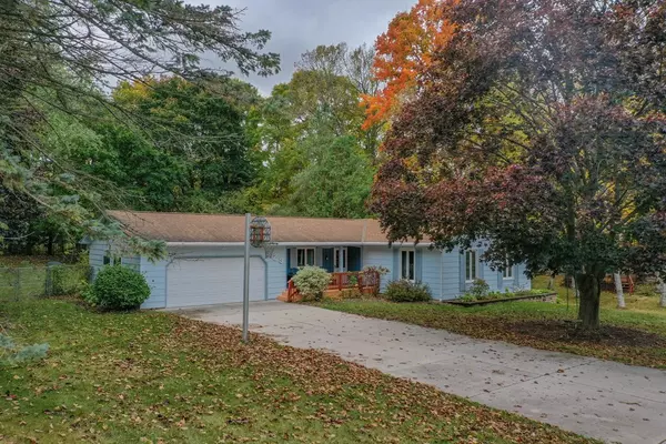 Sturgeon Bay, WI 54235,429 W Redwood St