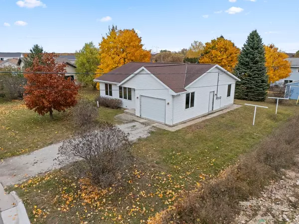 Sturgeon Bay, WI 54235,936 S Fulton Ave