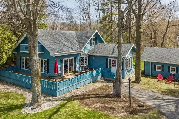 10826 N Bay Shore Dr, Sister Bay, WI 54234