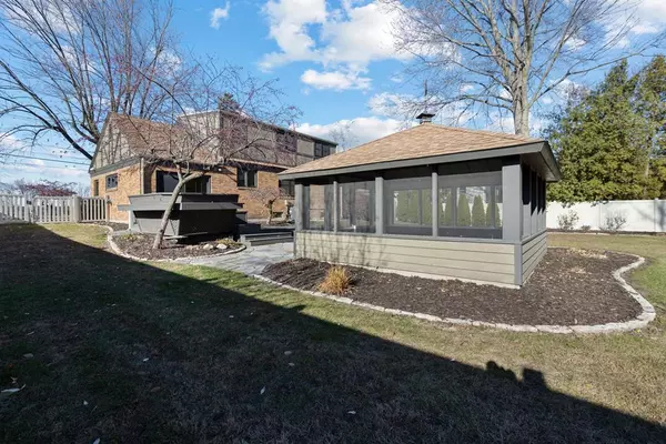 Sturgeon Bay, WI 54235,1038 N 3rd Ave