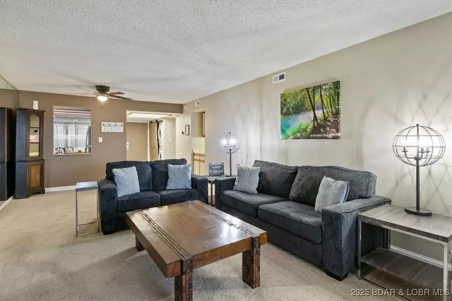 6 Costa Del Sol #1B DR #214, Lake Ozark, MO 65049