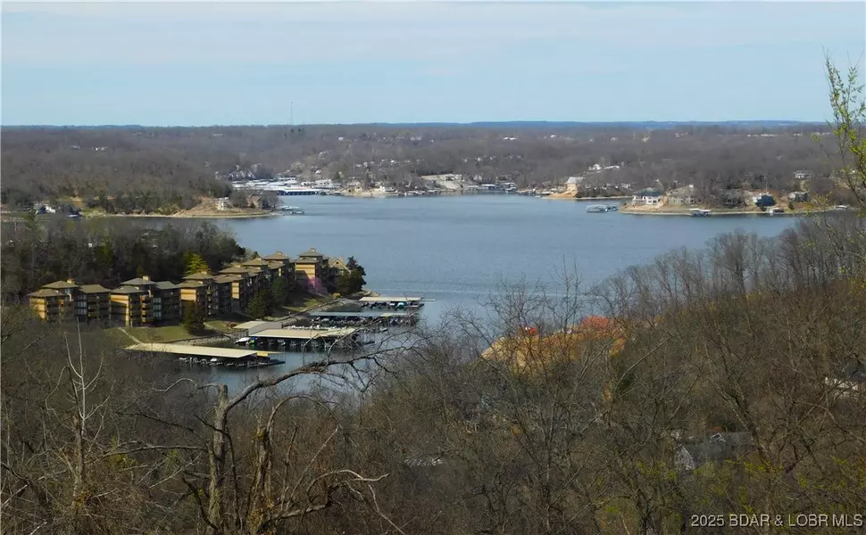 361 COSTA DEL SOL DR #136, Lake Ozark, MO 65049