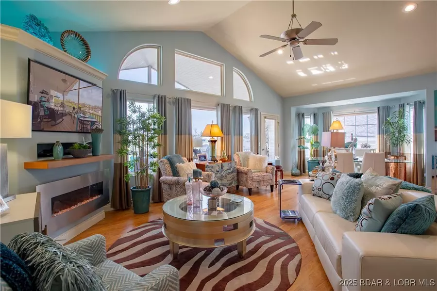 5218 Big Ship ST, Osage Beach, MO 65065