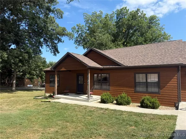 26708 Sweetberry DR, Warsaw, MO 65355