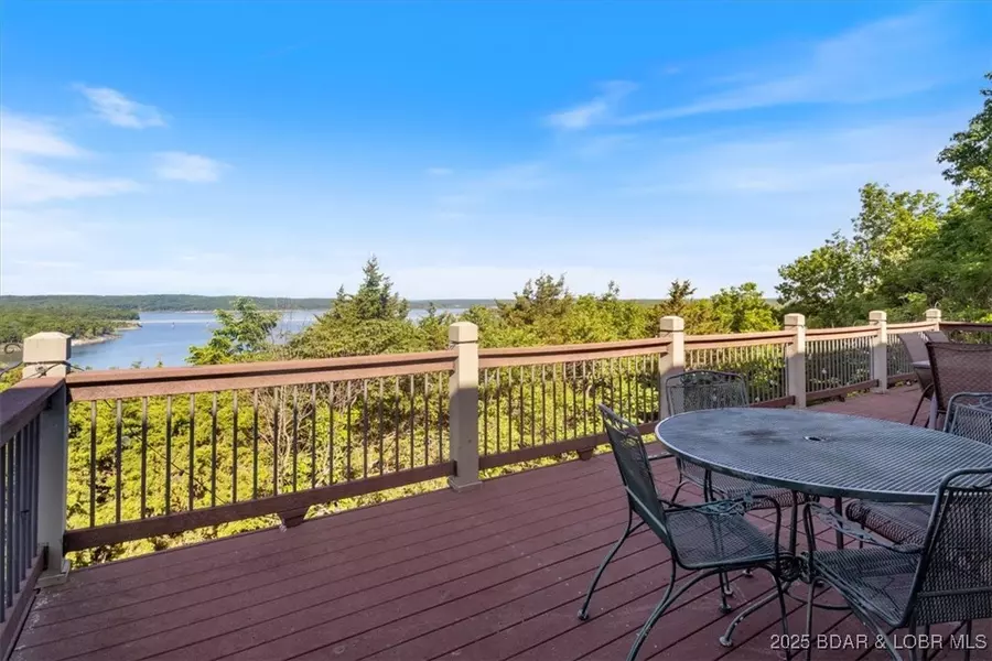 29791 Eastbank DR, Warsaw, MO 65355