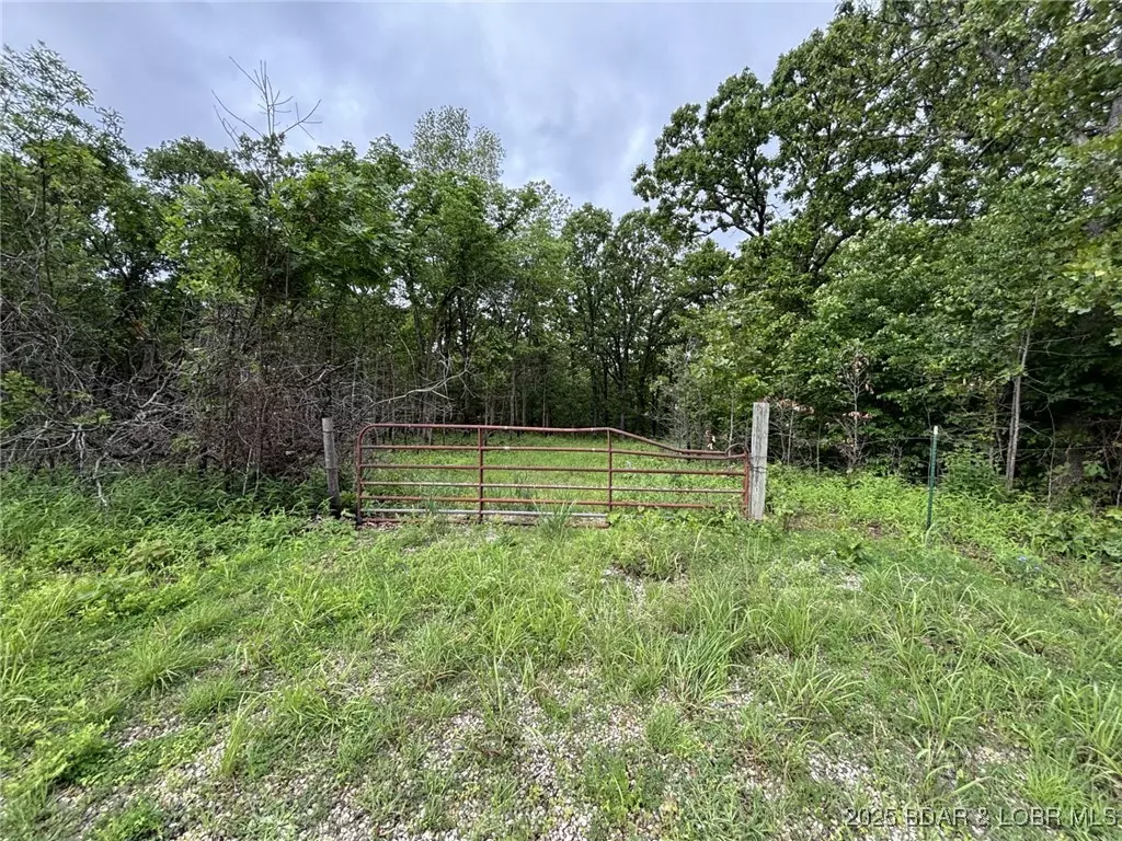 Edwards, MO 65326,27390 State Highway V