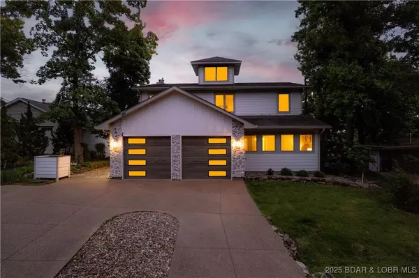 Lake Ozark, MO 65049,584 Black Hawk DR