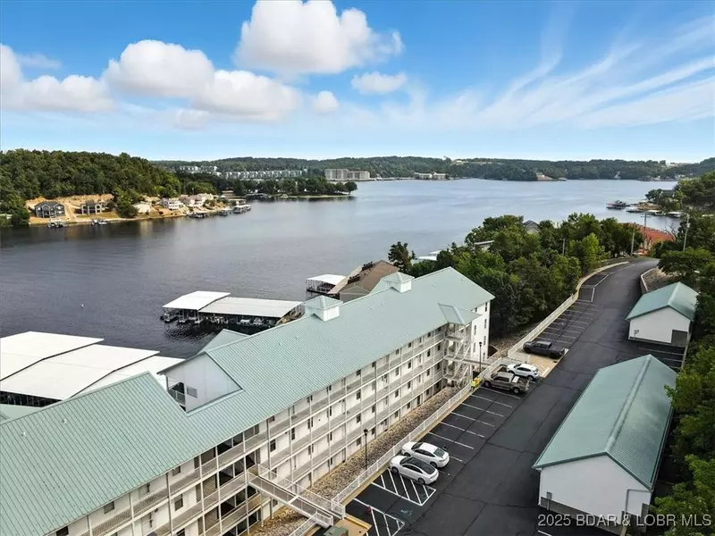 275 Flynn RD #306, Lake Ozark, MO 65049