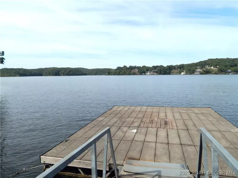 6748 Viking TRL, Osage Beach, MO 65065