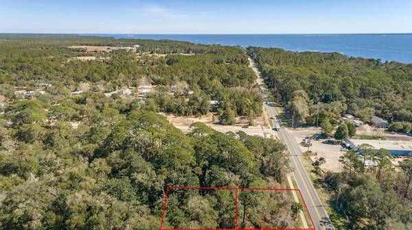 205 Se 11th St, Carrabelle, FL 32322