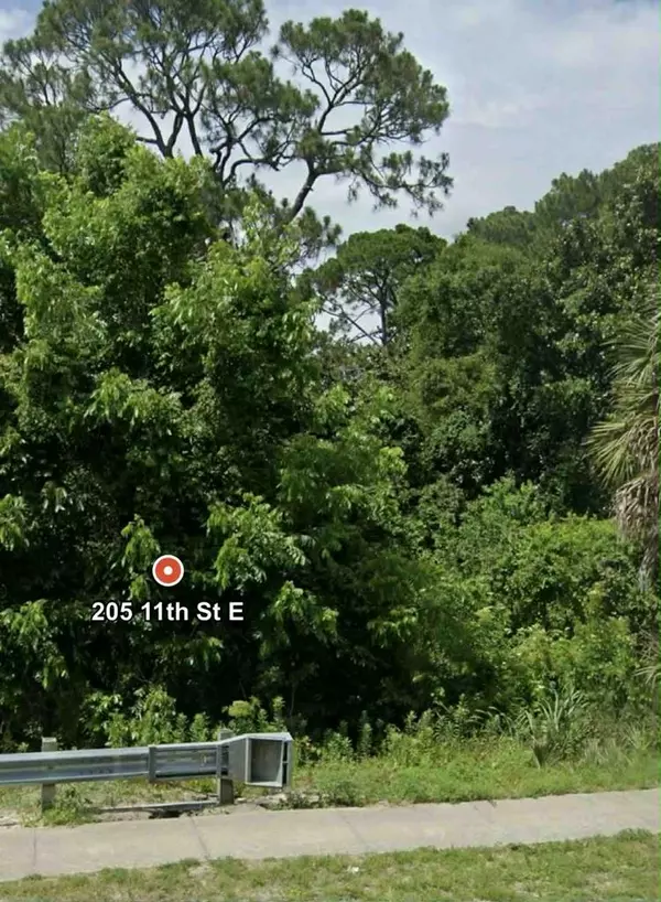 Carrabelle, FL 32322,205 Se 11th St