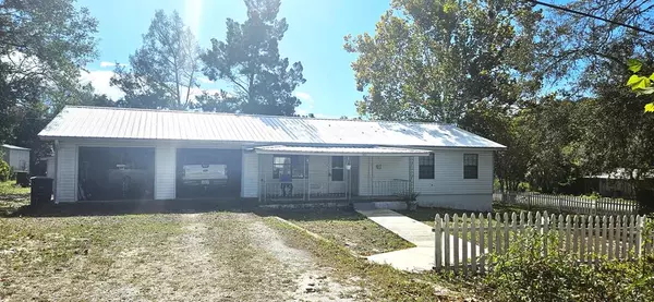 Carrabelle, FL 32322,711 Nw Ave C