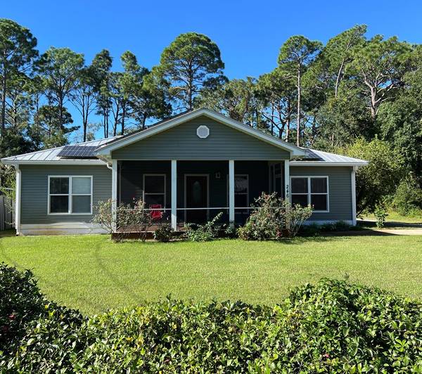 246 15th St, Apalachicola, FL 32320