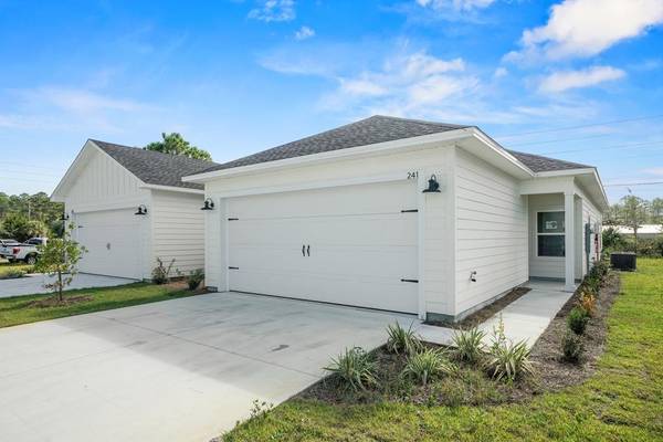 241 Mosaic Dr, Port St. Joe, FL 32456