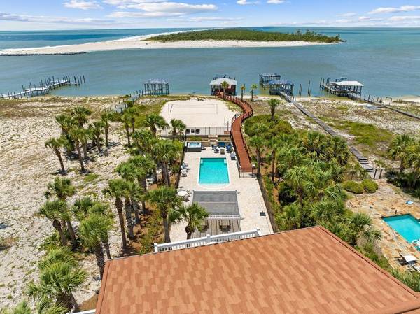 2311 Tally Ho Rd, St. George Island, FL 32328