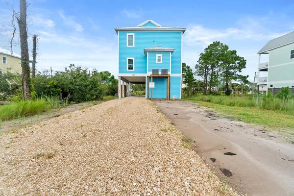 300 Mercury Ln, Cape San Blas, FL 32456