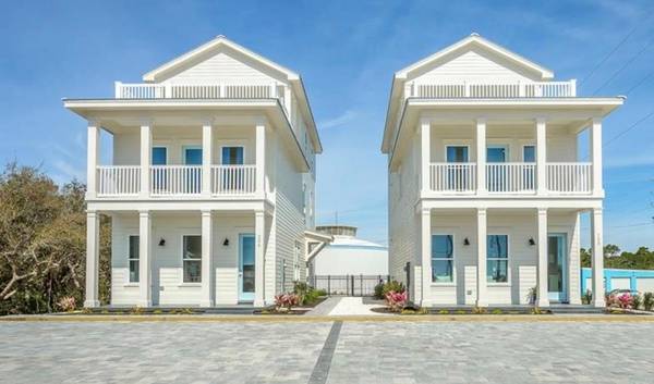 204 W Pine Ave, St. George Island, FL 32328