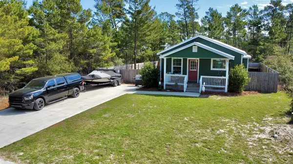 Carrabelle, FL 32322,1727 Landing St