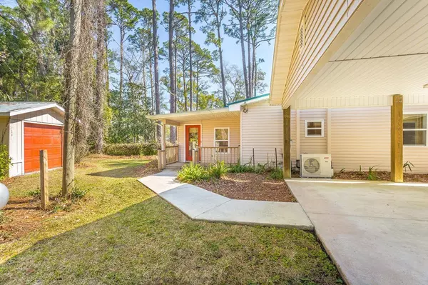 Apalachicola, FL 32320,253 Prado St