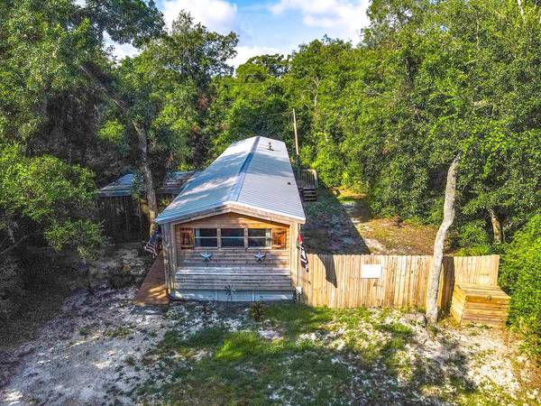 652 Magnolia St, Alligator Point, FL 32346