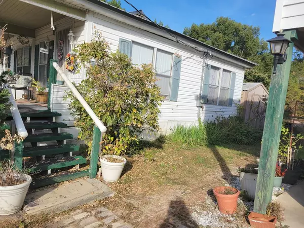 Blountstown, FL 32424,15817 Se Cr 69