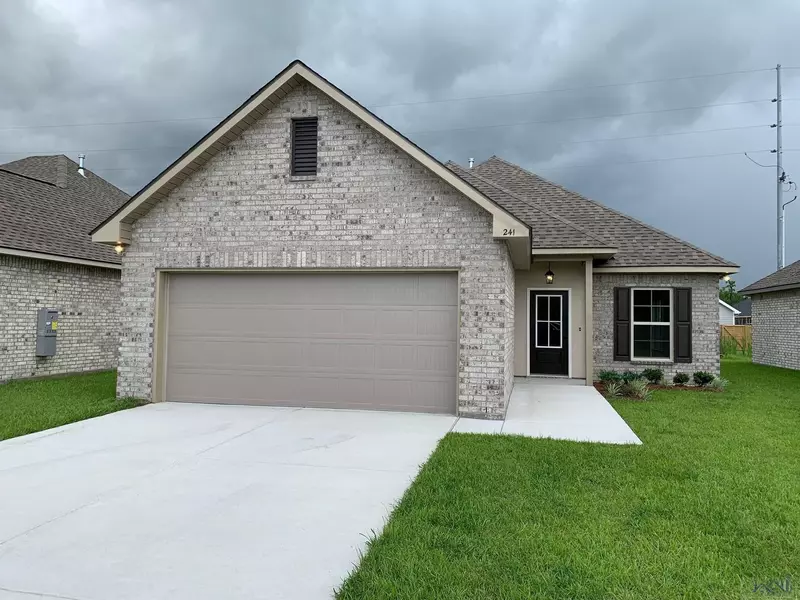 241 Adele Dr, Houma, LA 70364