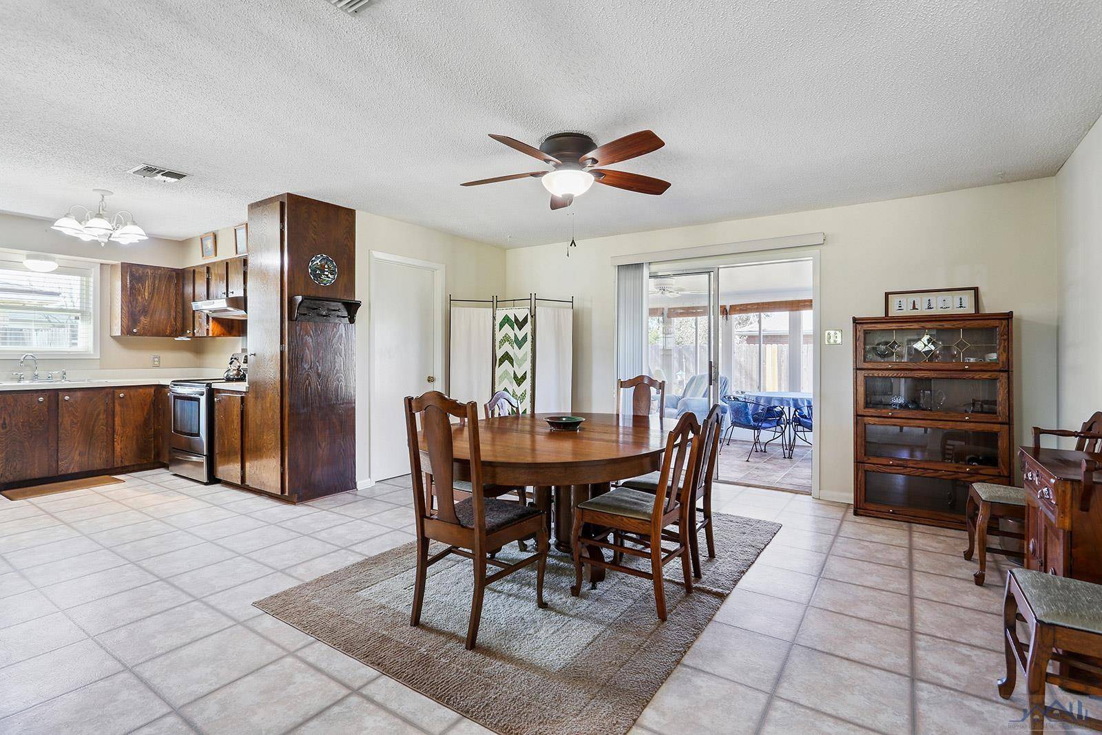 Thibodaux, LA 70301,110 Wisteria Dr
