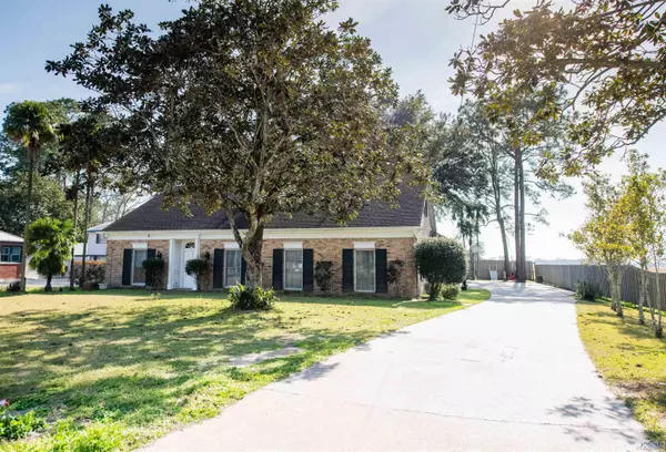 1917 St Mary St, Thibodaux, LA 70301