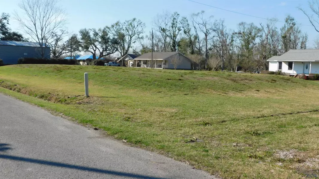 335 East 43rd Place, Cut Off, LA 70345