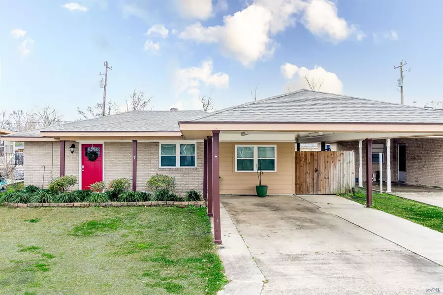 318 St Francis St, Houma, LA 70364