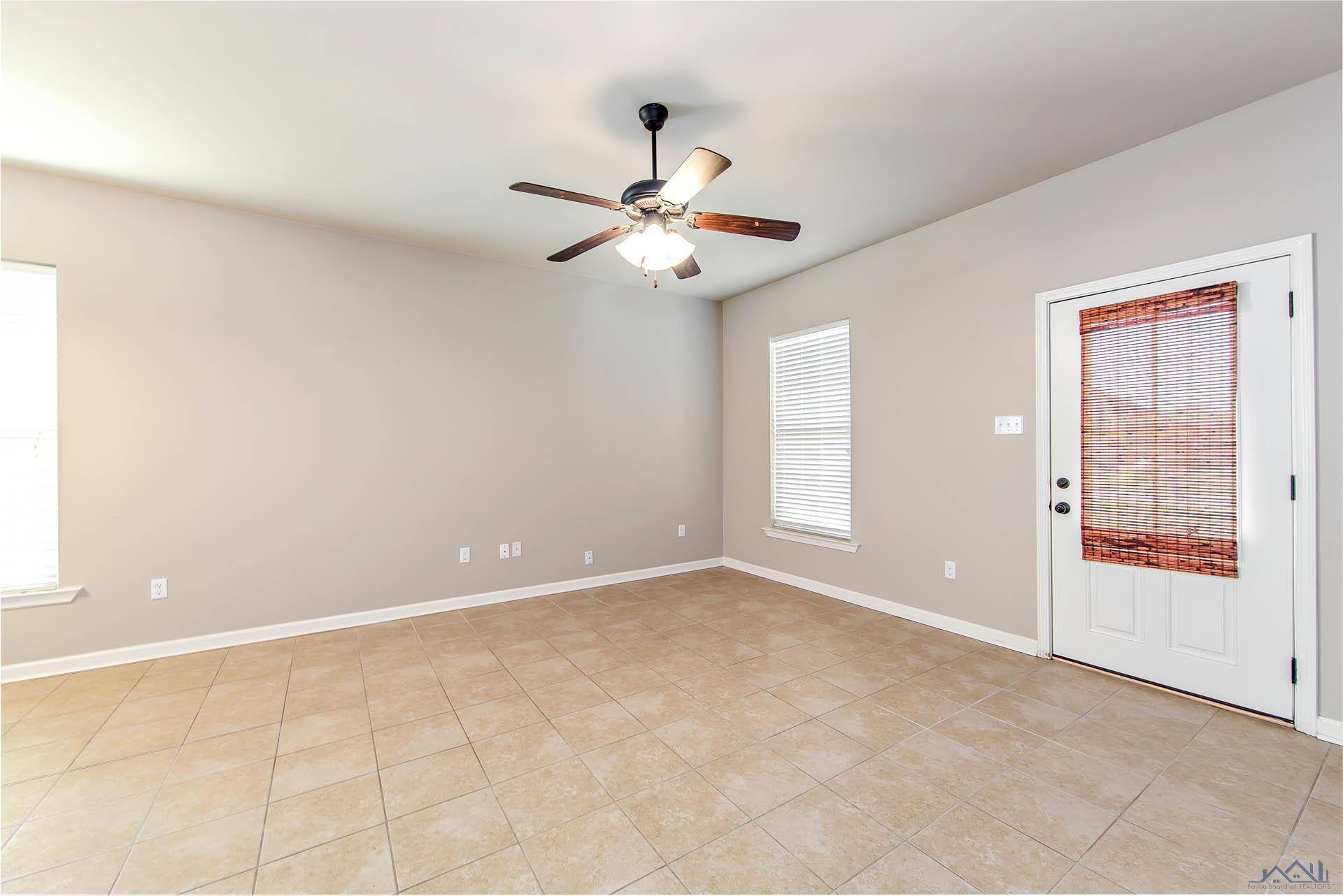 Thibodaux, LA 70301,114 Essence Avenue
