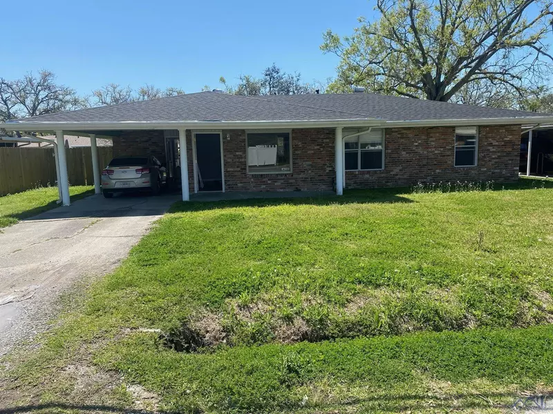 610 Collins St, Houma, LA 70364