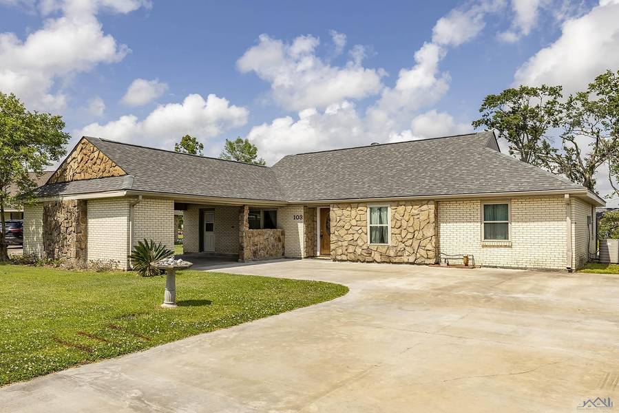 103 Mechant Dr., Houma, LA 70363