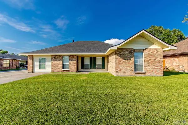 308 Lancaster Dr, Houma, LA 70360